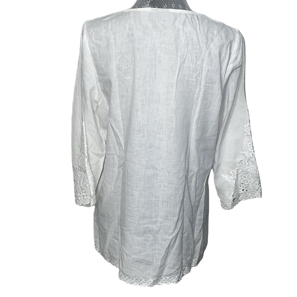 J. Jill linen blend white floral embroidered blouse. 3/4 sleeves. Split hem. EUC - Picture 4 of 7